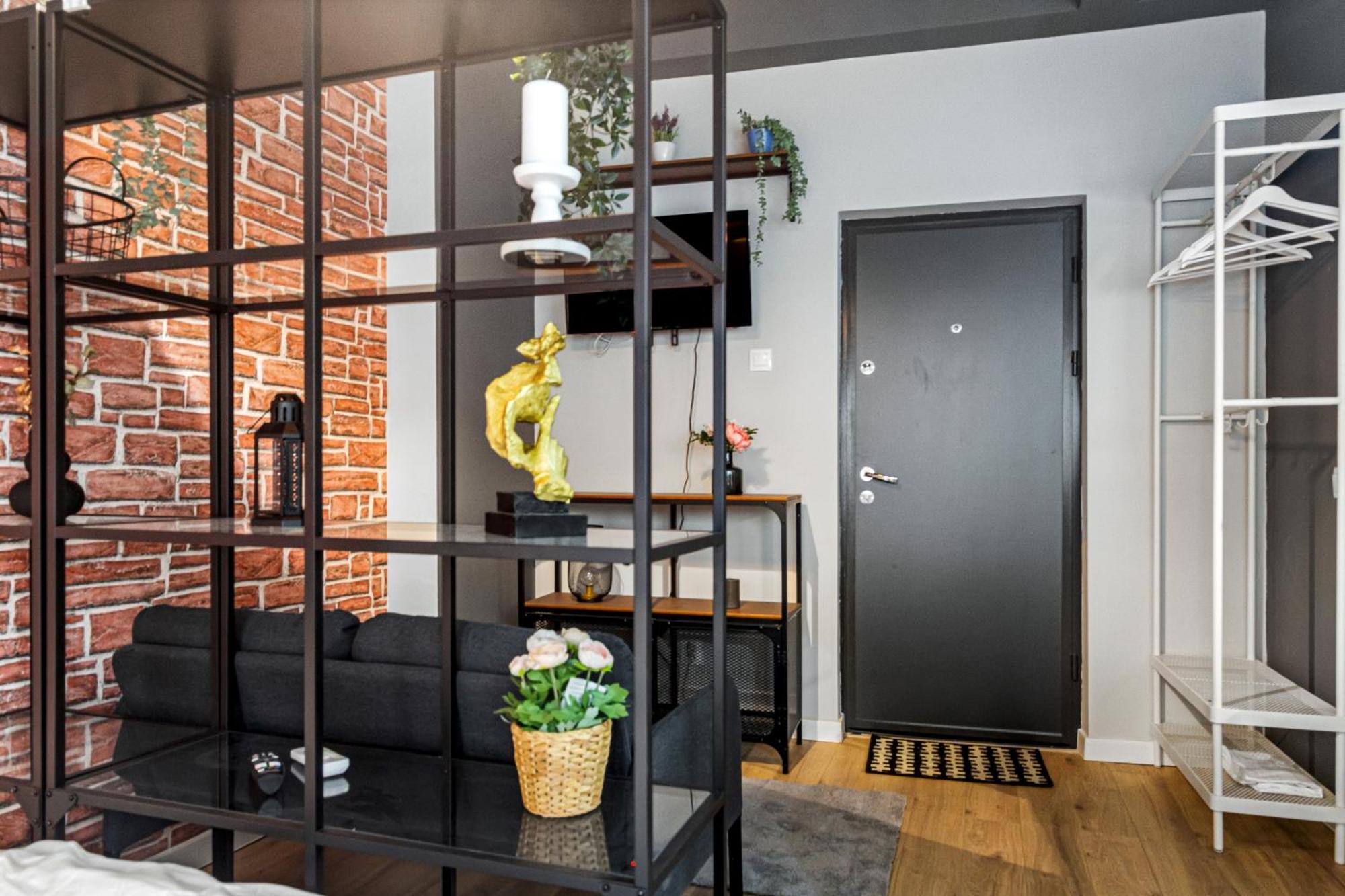 Cute Cozy Nest Old City Apartment บูคาเรสต์ ภายนอก รูปภาพ